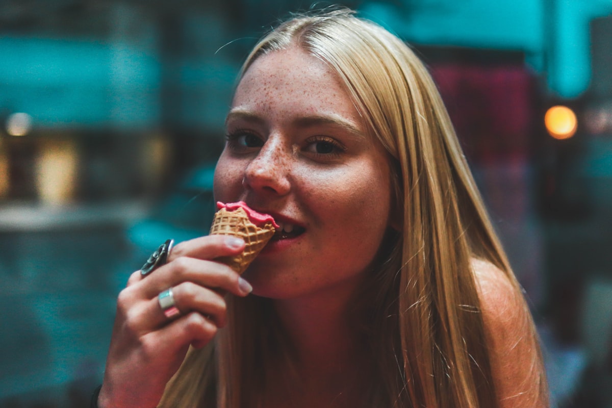 High-protein energy bars